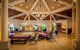 Tangerine Beach Hotel